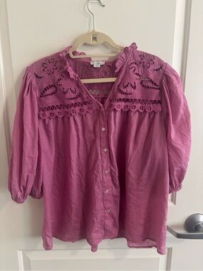 Sundance rose pink button-down blouse,  ruffled collar & lace embroidery, size L